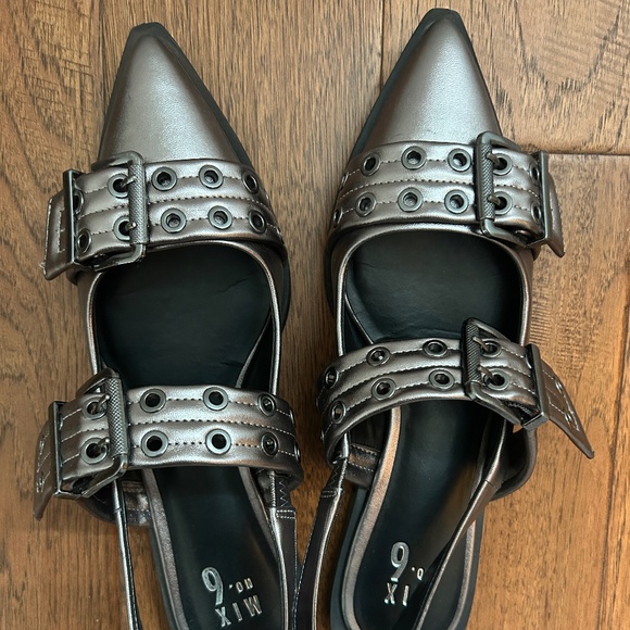 Flats Mix No. 6 Sybel Flat in Pewter Metallic size 10 - Picture 1 of 6